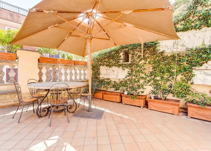 Colosseum Terrace Apartment